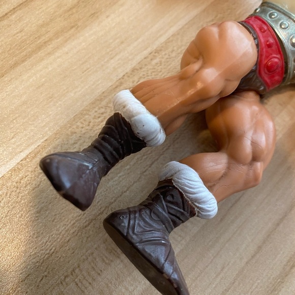 Vintage MOTU 1985 Flying Fists He-Man - Masters of the Universe - Picture 4 of 8